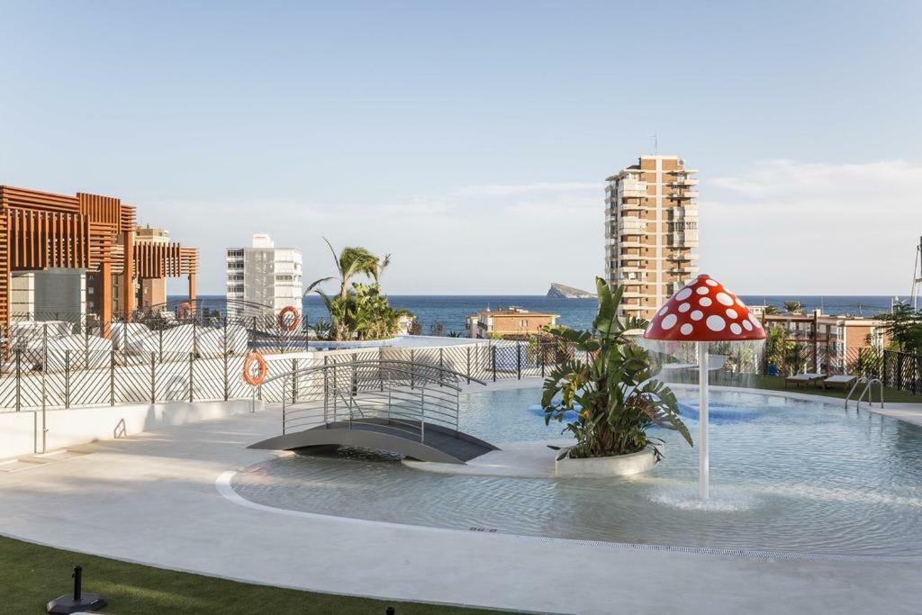 Sunset Drive Resort & Spa Бенидорм Екстериор снимка